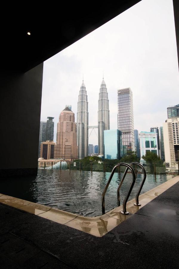 クアラルンプールLegasi Kampung Baru By Airhostアパートメント エクステリア 写真